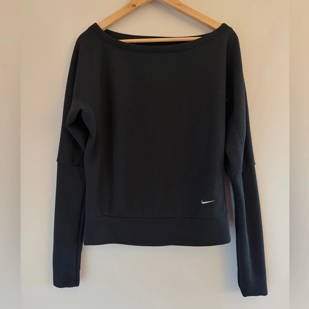 Nike Dri-FIT Womens Small Athleisure Pilates Core Elevated Activewear Sweatshirt